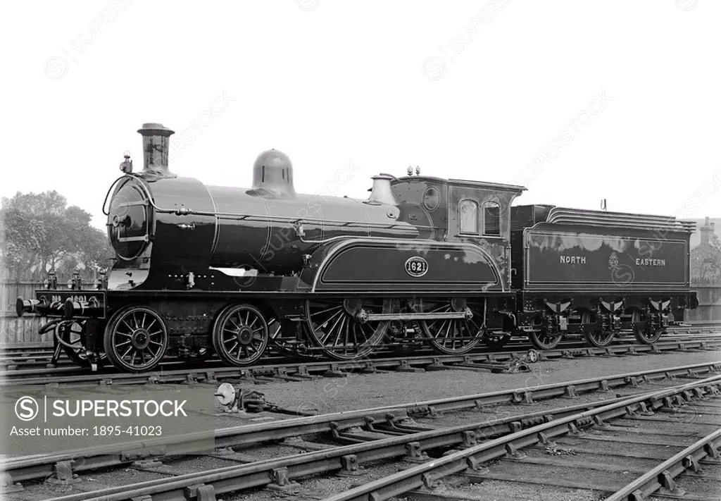 Wordsell 4-4-0 locomotive Wordsell 4-4-0 locomotive Class M1 No 1621 on the North Eastern Railway NER was built in 1893 