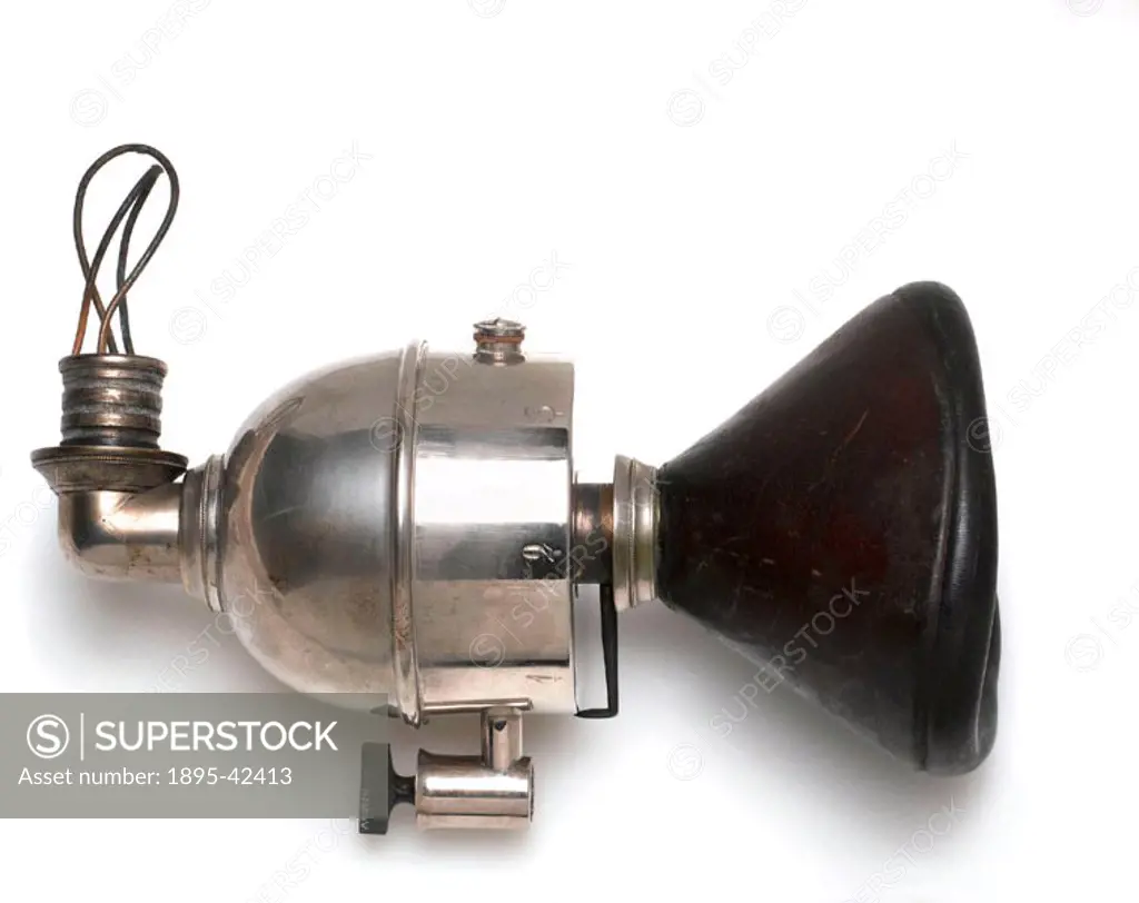 Clover portable ether inhaler, 1877-1910.