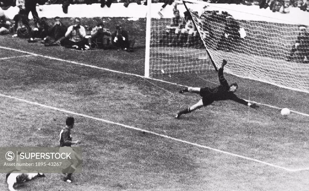 The 1966 World Cup football championship was held in England. In this semi-final match, Russian world cup veteran goalkeeper Lev Yashin is beaten by H...