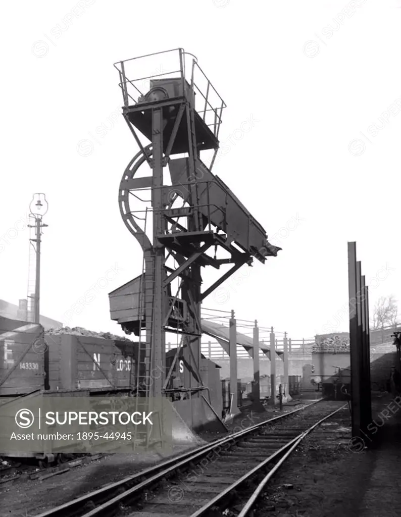 London & North Eastern Railway (LNER) locomotive coaling plant at Barnsley, South Yorkshire. Official LNER photograph.