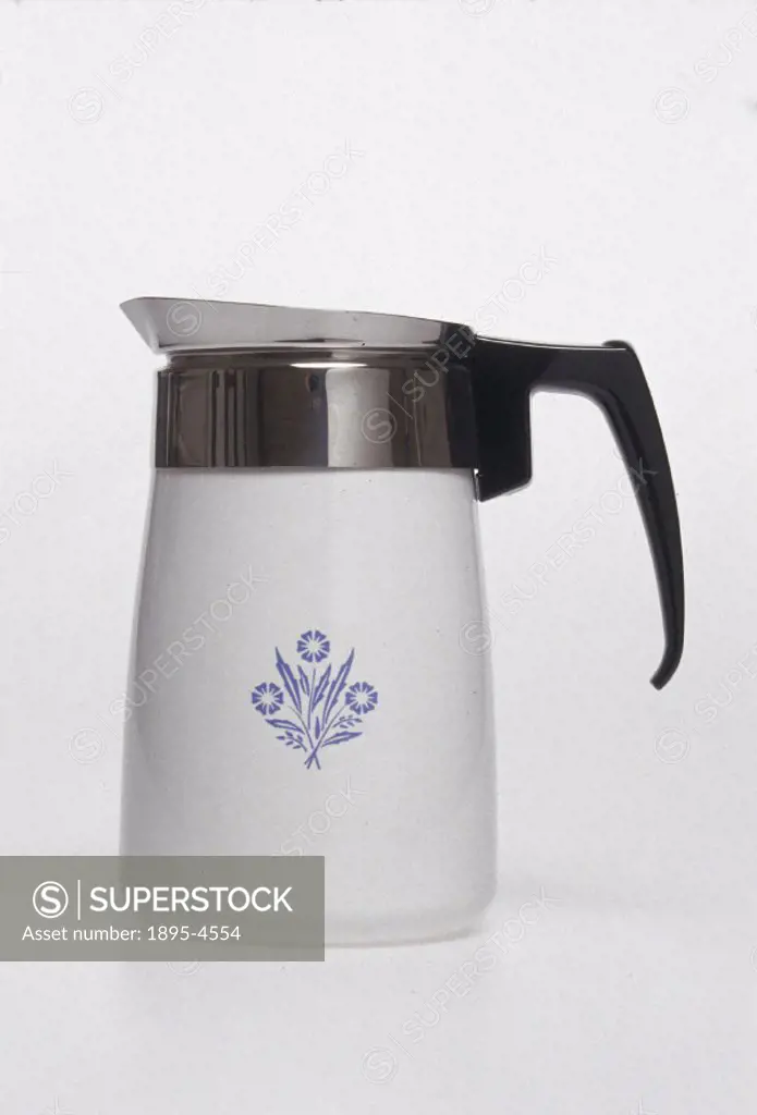 Coffee jug made of glass ceramic, a material that was developed in 1957 for the nose cones of rockets. Its properties led to its use in the manufactur...