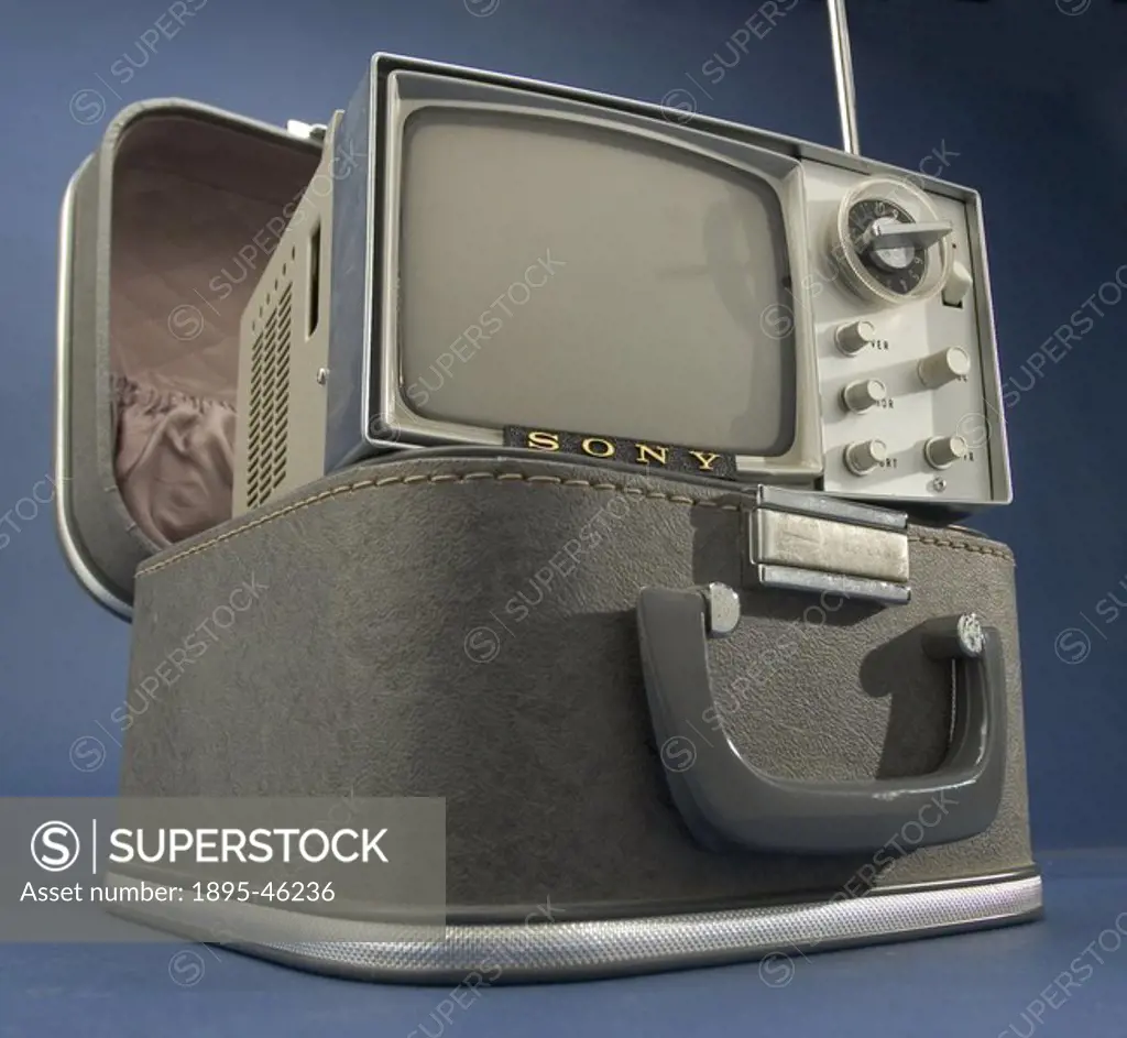 This completely transistorised TV set was the world´s smallest and lightest in 1962  Frank Sinatra was so impressed with it during a visit to Sony, th...