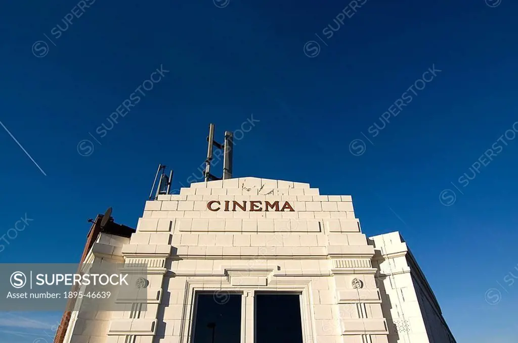 Shaftsbury Cinema, Leeds, 2007 Photograph by Richard Bosomworth of a cinema at the junction of Harehills Lane and the A64