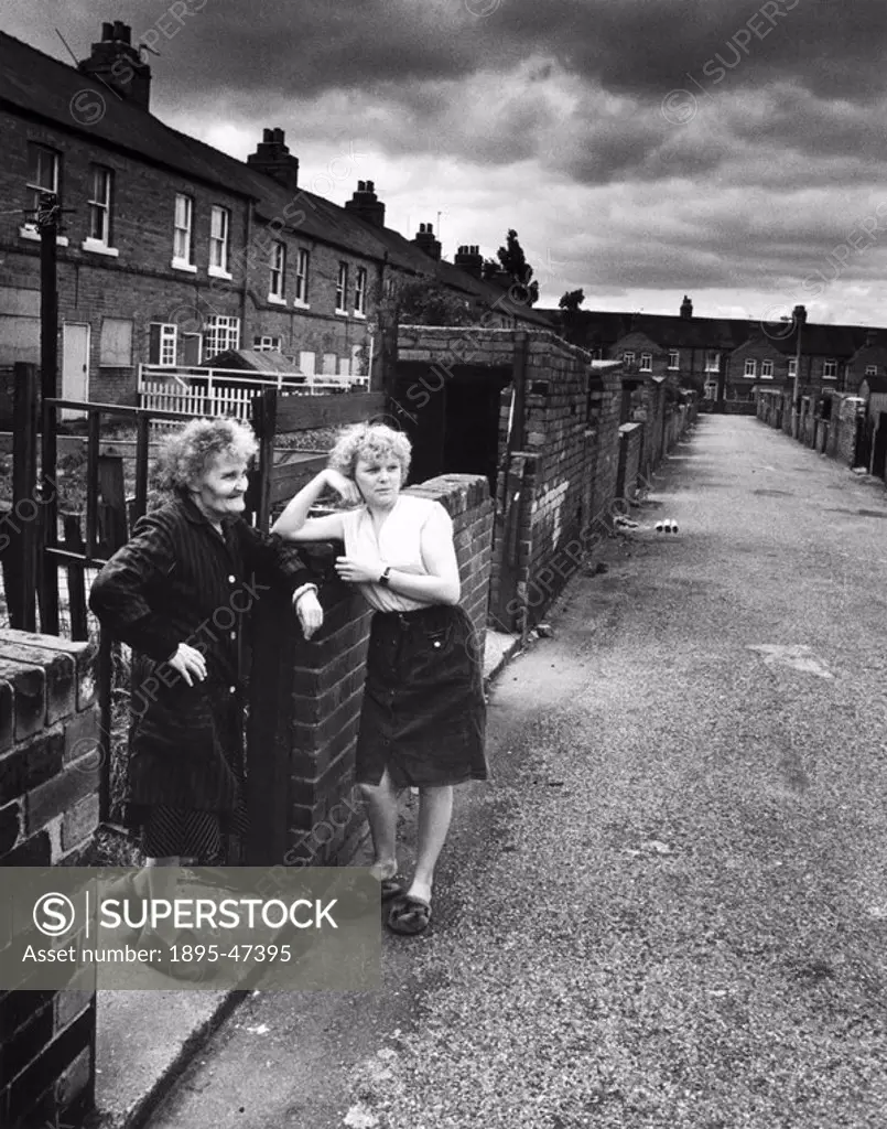 Women during the miners strike, Fitzwilliam, Yorkshire, June 1984