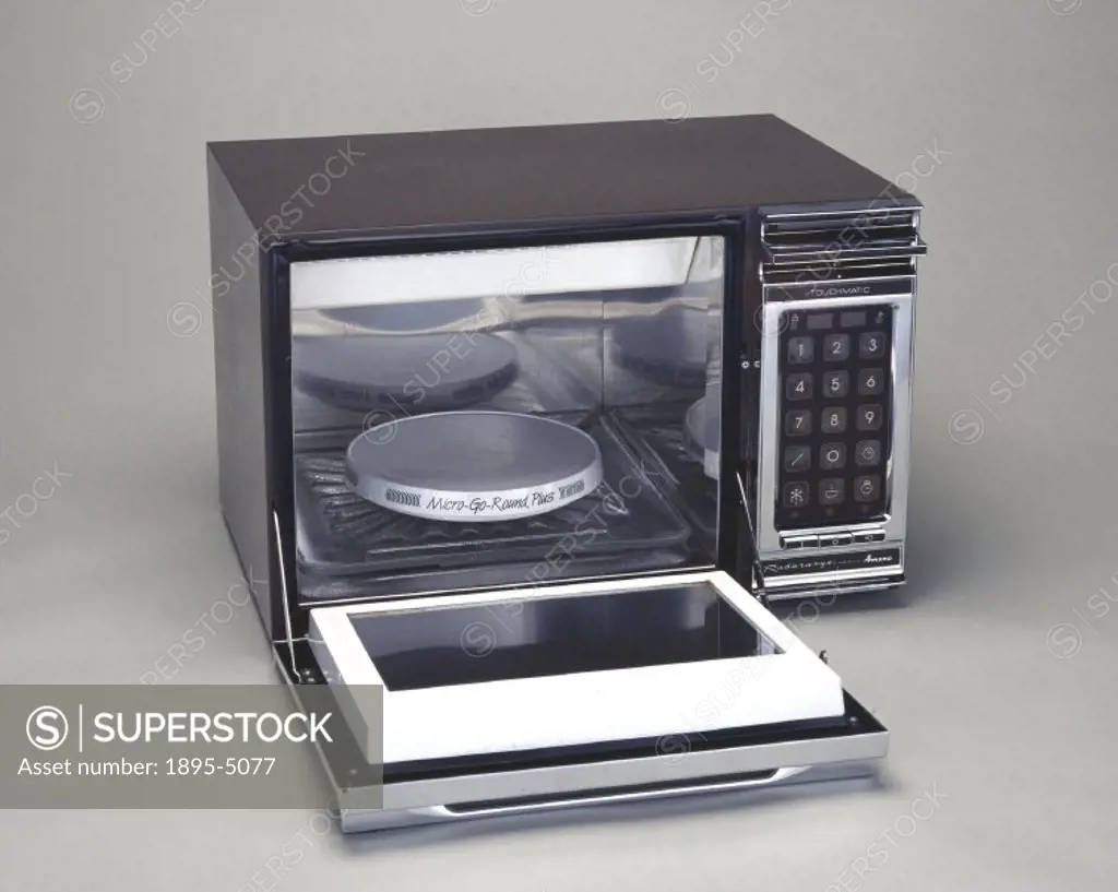 Manufactured by Amana Refrigeration Inc of Amana, Iowa, USA. With micro-go-round plus clockwork pressure activated turntable by Nordic Ware. This new ...
