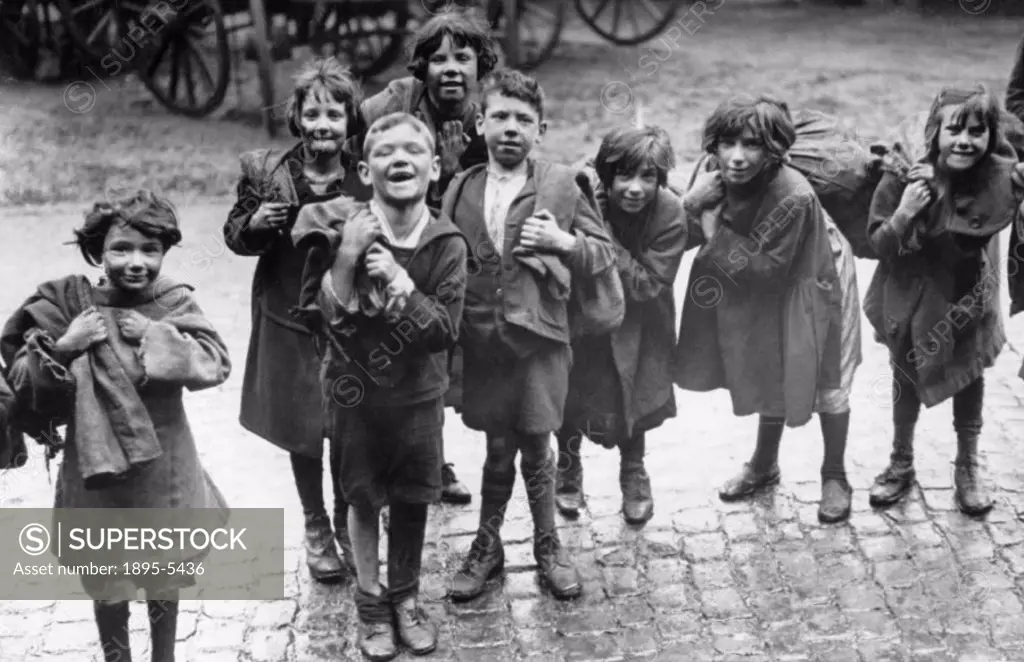 Children from the slums of King´s Cross in London, February, 1938.