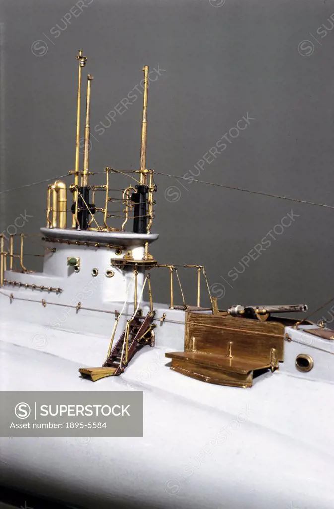 Model. More than 50 ´E´ class submarines were built for the British Navy between 1912 and 1917. Of these, 27 were lost during World War I. The ´E´ cla...