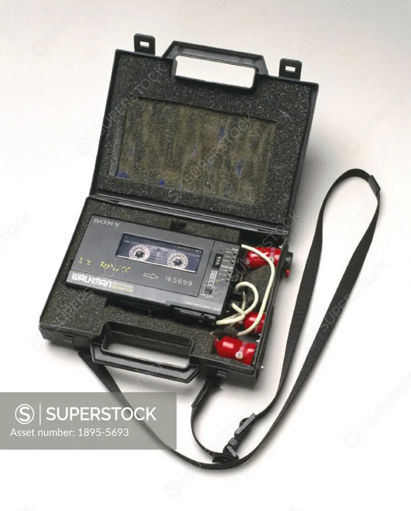 Walkman, serial no 165899, used by Simon Bates and Jonathan Ruffle of BBC Radio One on their 1989 round-the-world trip.