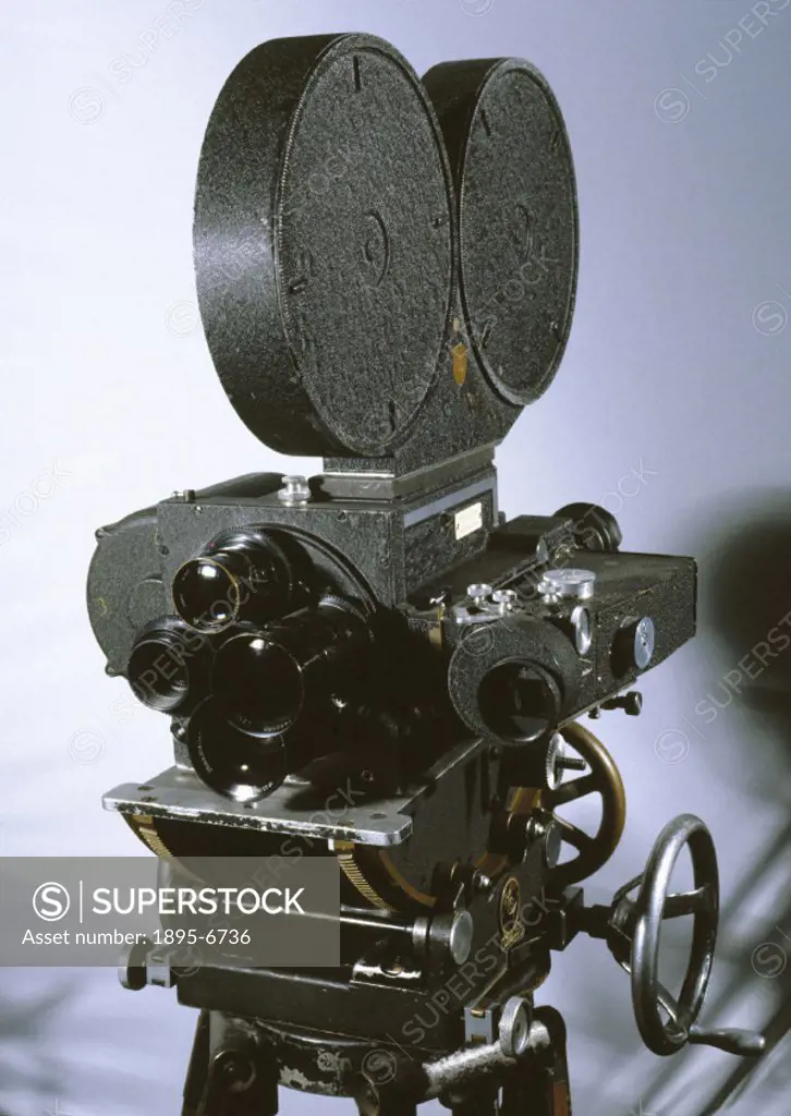 Mitchell NC 35mm camera, late 1940s. Mitchells were the standard feature film industry camera. In 1966, the manufacturers claimed that ´85 per cent of...