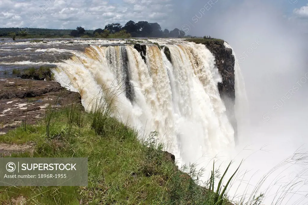 Main Falls from Cataract Island, Victoria Falls, Matabeleland North, Zimbabwe