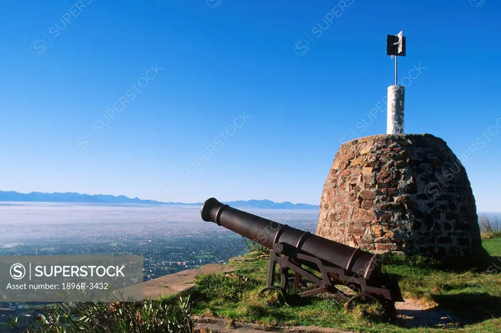 Canon at King´s Blockhouse  Devil´s Peak, Cape Town, Western Cape Province, South Africa