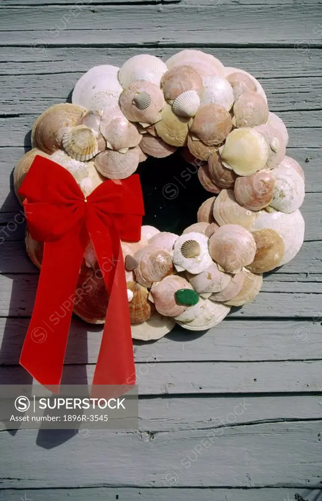 House Door with a Wreath Made of Shells  Martha´s Vineyard, Massachusetts, United States of America