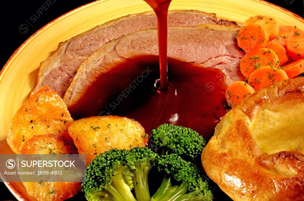 Roast beef, Yorkshire, and vegetables