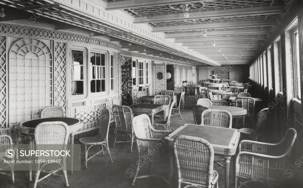 Café Parisien, RMS Titanic. Café Parisien on RMS Titanic, 04/01/1912. Extension to First Class restaurant. The White Liner, built by Harland & Wolff in Belfast, left Southampton and Cherbourg on her maiden voyage to New York on April 10th 1912. The steamship sank on April 15th 1912 off the coast of New Foundland after striking an iceberg with the loss of 1,635 passengers and crew. (Photo by Titanic Images/Universal Images Group)