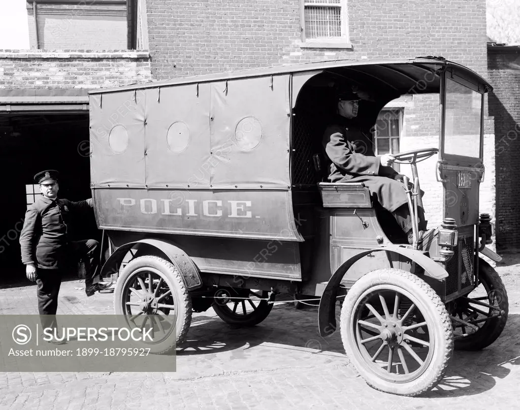 Franklin Motor Car Company police car  ca. 1910-1920. 