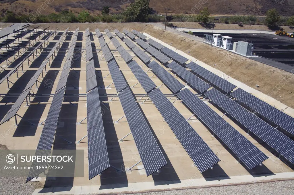 Solar Array. 2783 panel Solar Array at the Hill Canyon Wastewater Treatment Plant. The Array provides about 15% of the facility's energy needs. Camarillo, Ventura County, California, USA