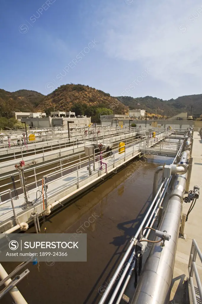 Bio-reactor Basin, Hill Canyon Wastewater Treatment Plant, Camarillo, Ventura County, California, USA. 
