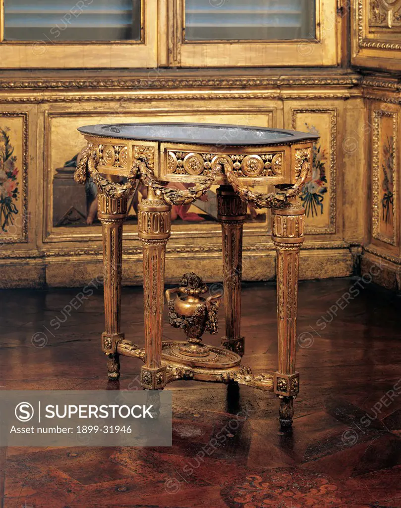 Tea-table, by Bolgie Francesco, 1777, 18th Century, wood carved and gilded. Italy, Piemonte, Turin, Royal Palace. View. Table tea-table gold gilt: gilding wood decorated garland vase medallions.