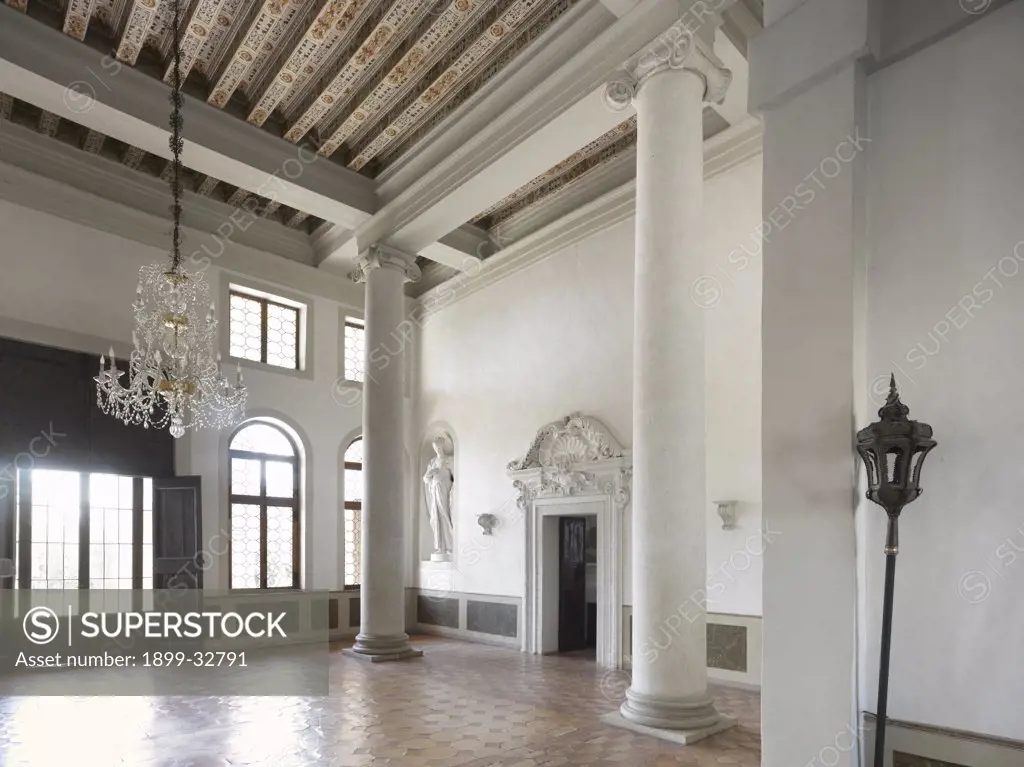 Villa Cornaro, Piombino Dese, by Andrea di Pietro della Gondola known as Palladio, 1553 - 1560, 16th Century, Unknow. Italy, Veneto, Piombino Dese, Padua. View interior Villa Cornaro hall columns entablature door doorway windows ceiling (2009 photograph).