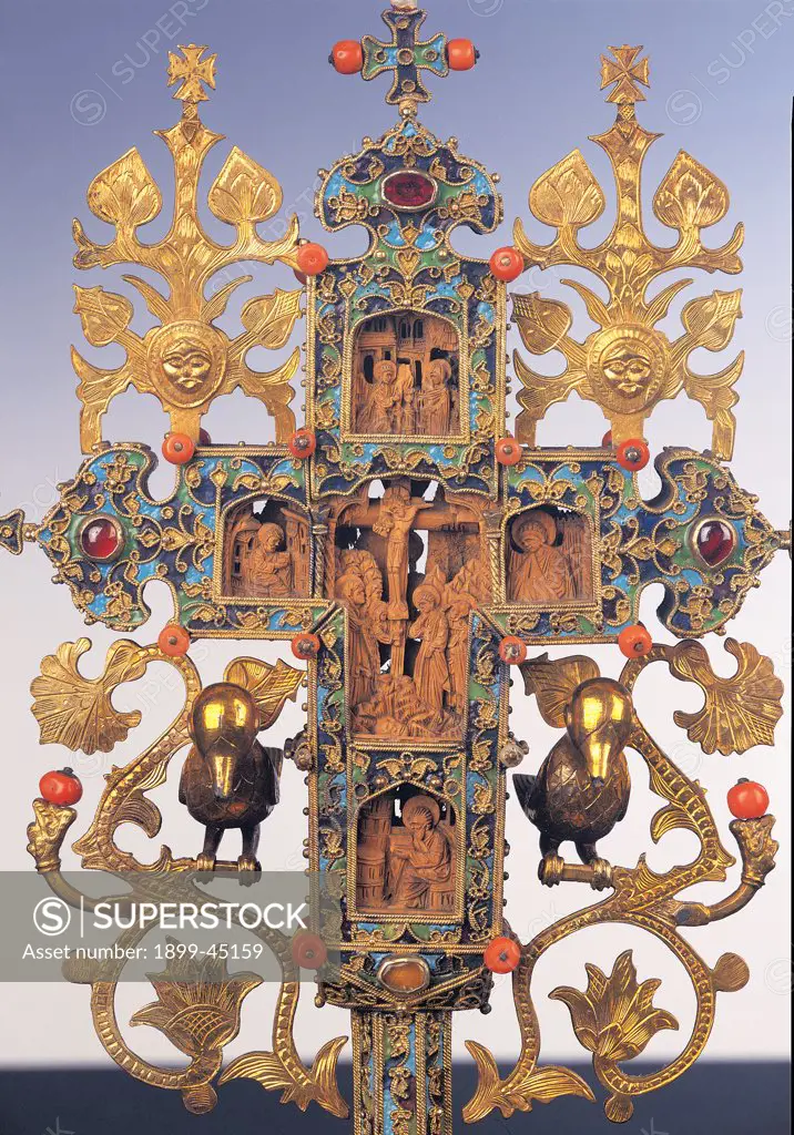 Benedictory cross, by Byzantine Work, 16th Century, carved wood, gold and silver, enamels, coral and pearls, stones. Italy: Umbria: Perugia: Assisi: Treasury Museum of San Francesco Basilica. Detail. Upper part cross carved wood gold light blue/azure rinceaux birds episodes Gospel scenes