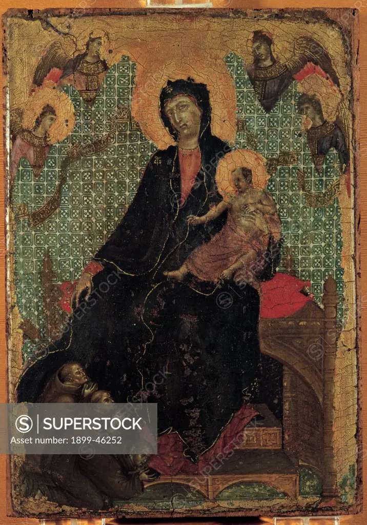 Madonna of the Franciscans, by Duccio di Buoninsegna, 1290, 13th Century, tempera on panel. Italy: Tuscany: Siena: National Gallery of Art. Whole artwork. Madonna angels Franciscan angels prayer Baby Jesus/Christ Child/Child Jesus throne gold background drape