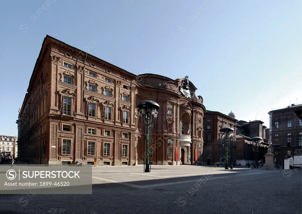 Palazzo Carignano, by Guarini Guarino, 1679 - 1684, 17th Century, . Italy: Piemonte: Turin: Palazzo Carignano: piazza Carignano. Whole artwork. Foreshortened view facade Palazzo Carignano Turin Baroque bricks terracotta decoration cornices windows niches pilaster-strips/antas