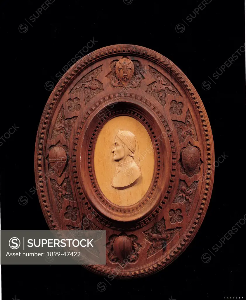 Frame with portrait of Dante Alighieri, by Romanelli Ferdinando, 1871, 19th Century, walnut and maple wood carved. Italy, Tuscany, Florence, Palazzo Pitti, Wardrobe. Whole artwork. Inlaid wooden frame Dante Alighieri profile.