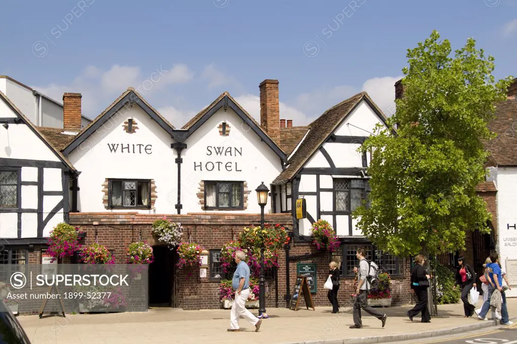 Shops On Wood Street In Home Of William Shakespeare In Stratford Upon Avon In The West Midlands Great Britian England