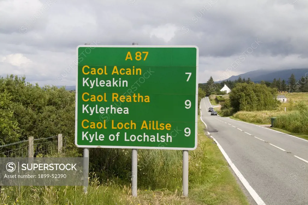 Road Sign In Scotland In Both Gaelic And English Near Uig Scotland