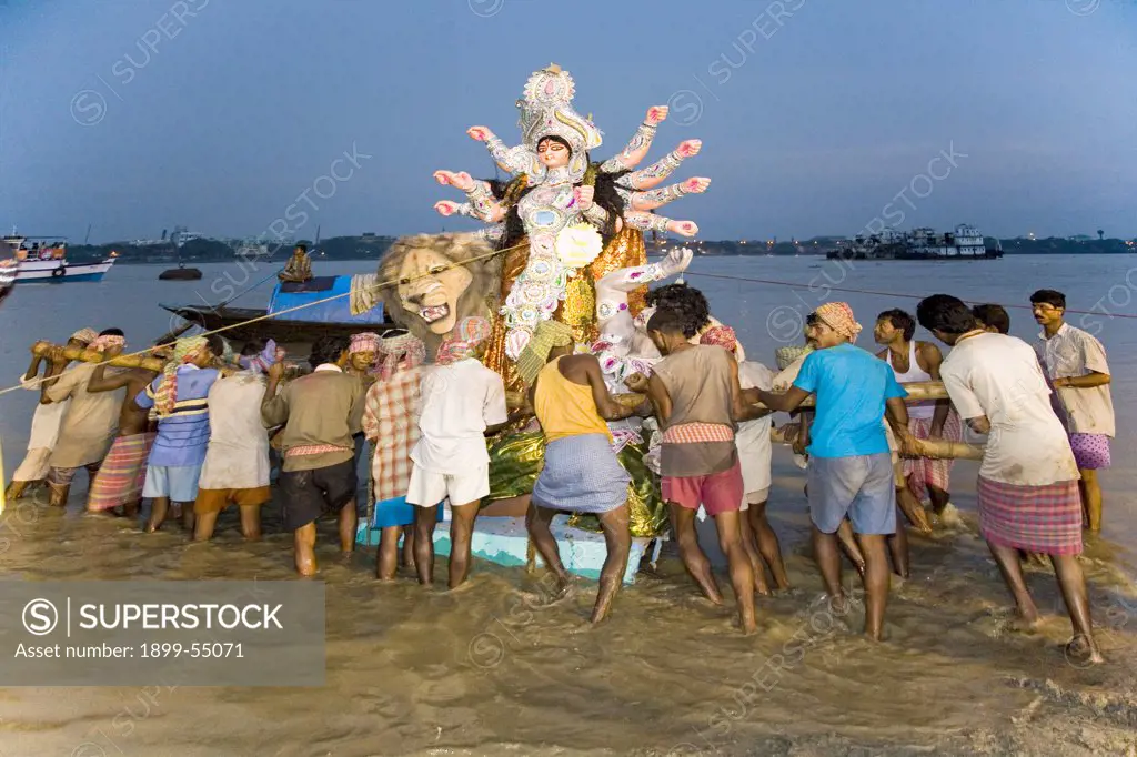 Farewell Of The Durga Idol Into The Water Of River Hooghly - Visarjan, Durga Pooja Dassera Vijayadasami Festival, Calcutta Kolkata, West Bengal, India