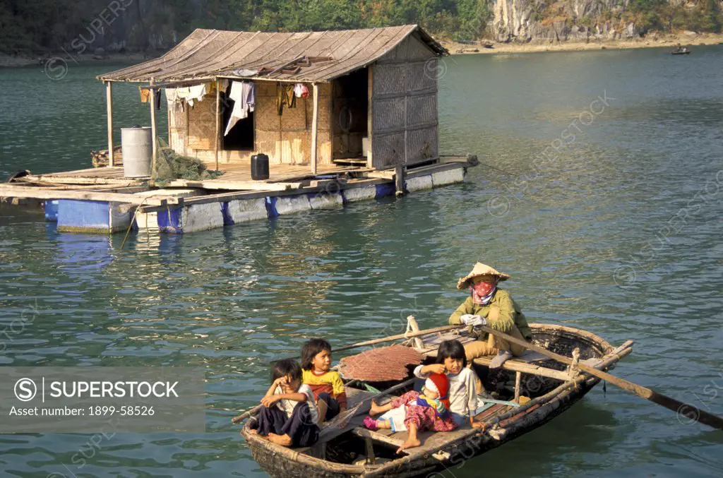 Vietnam. Halong Bay. Boat People