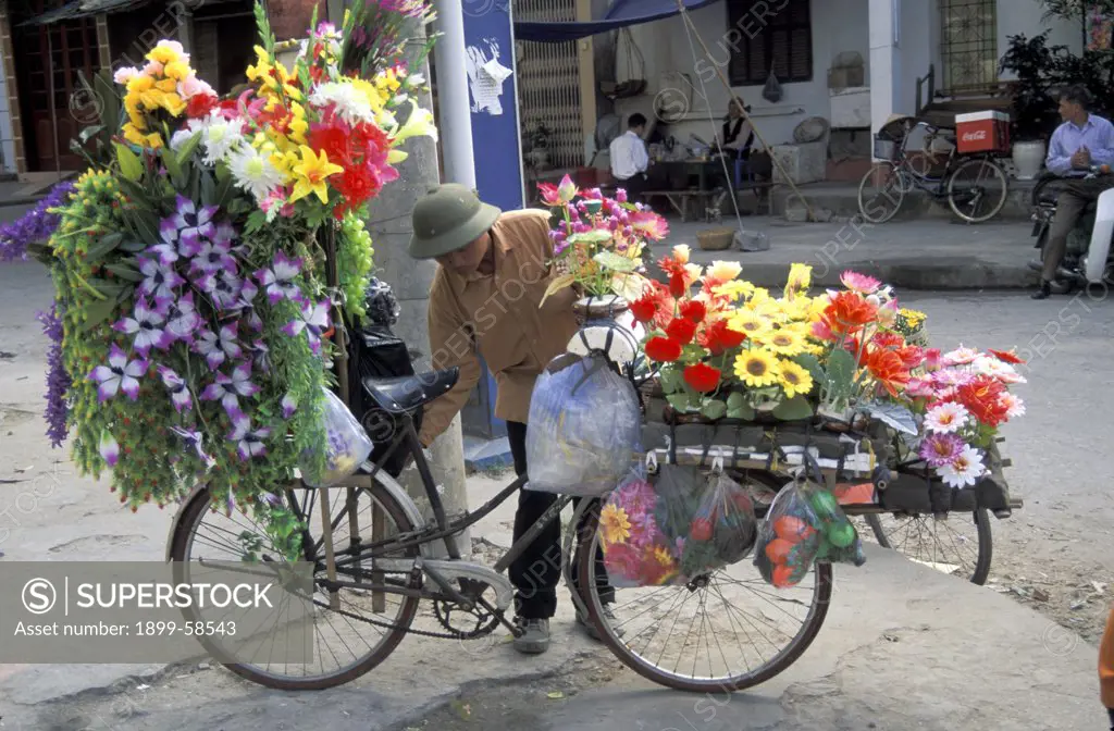 Vietnam. Halong Bay. Flower Vendor