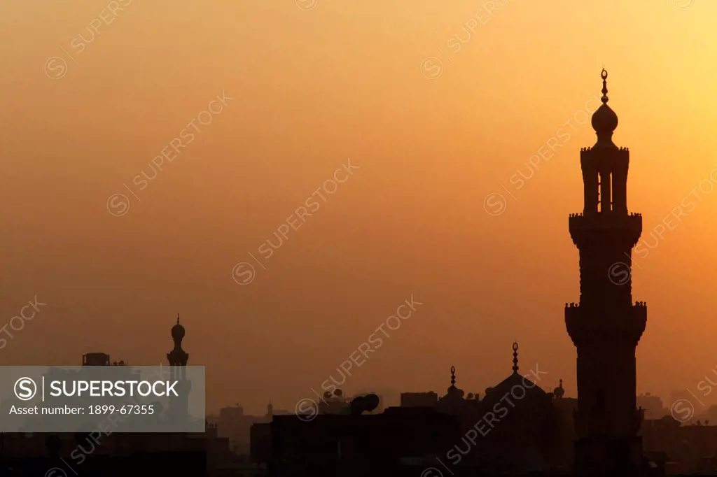 Sunset over om Sultan Chaben mosque