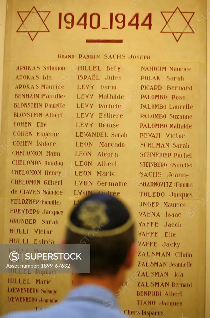 Holocaust victim names in Avignon synagogue