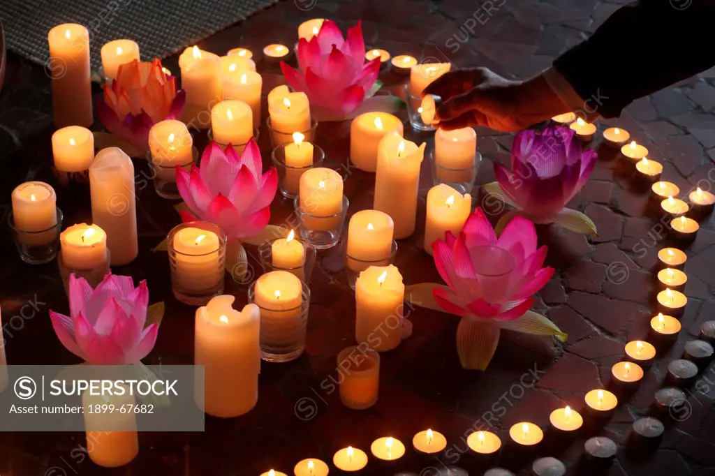 Buddhist ceremony for Japan in the Paris great pagoda