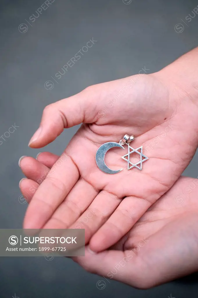 Christian & muslim symbols