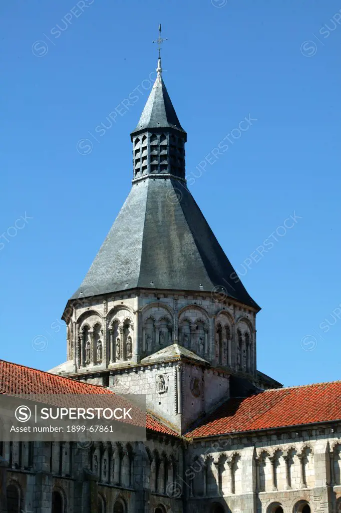 Romanesque church. Charité sur Loire
