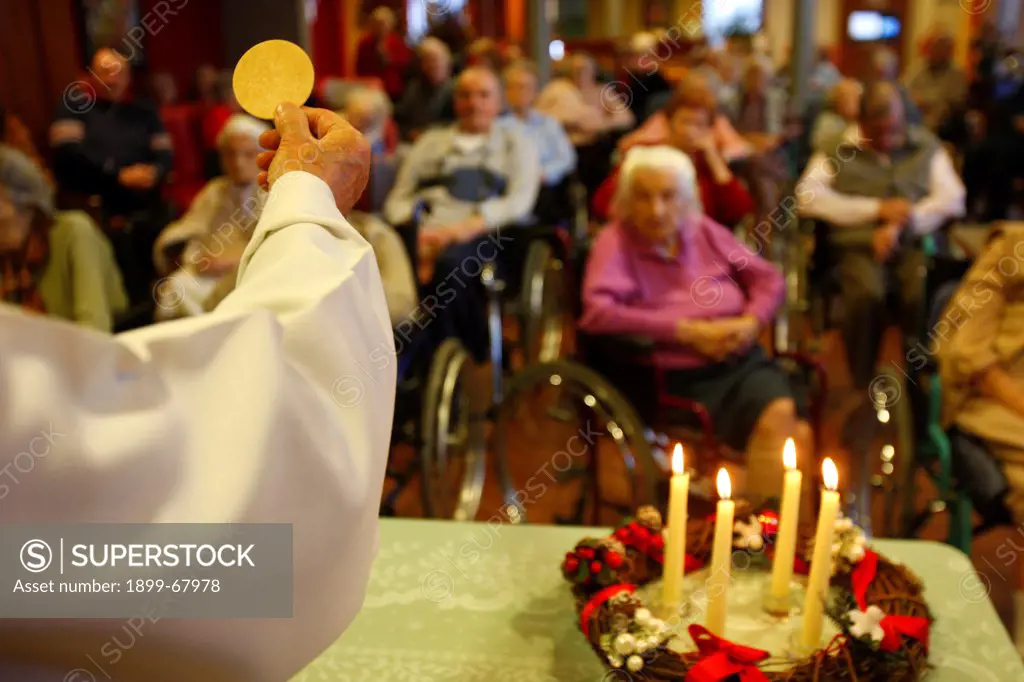 Catholic mass in an elderly persons' home