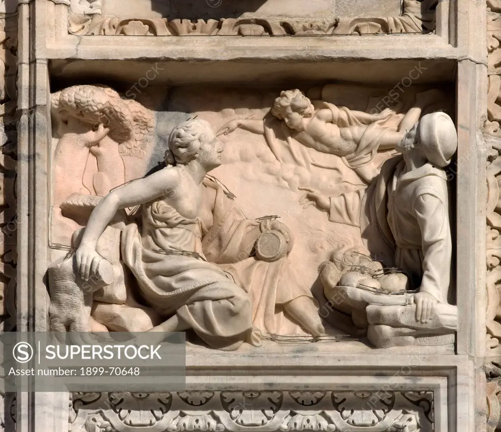 Italy, Lombardy, Milan, Duomo, Facade. Detail. The second apparition of the Angel to Betsabea, mother of Solomon.