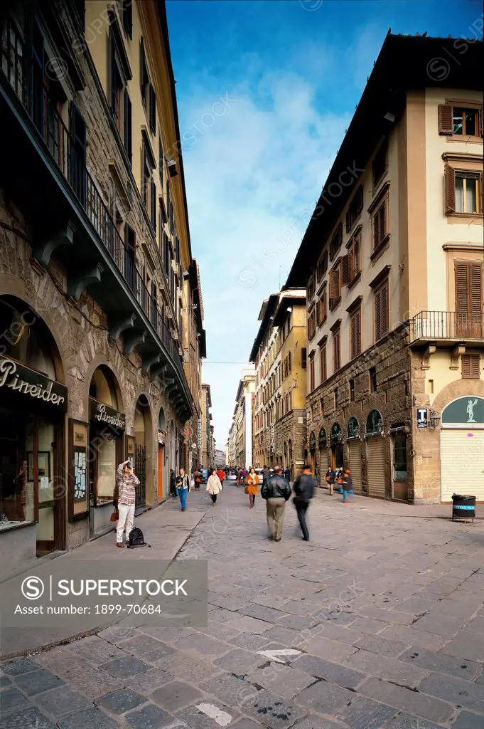 Italy, Tuscany, Florence, Via Calzaiuoli. Whole artwork view. View of Via Calzaiuoli from Piazza della Signoria.
