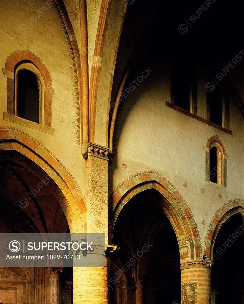 Italy, Lombardy, Lodi, Church of Saint Francis. Detail. The brickwork columns support ogival arches and cross-vaults.