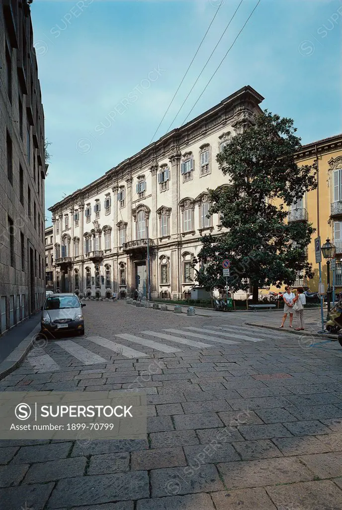 Italy, Lombardy, Milan, Palazzo Cusani. Whole artwork view. Foreshortening view of the frontage of palazzo Cusani in Milan.
