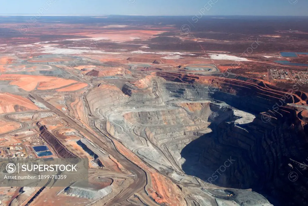 The Super Pit, Gold Mine the world's biggest open-cut gold mine Kalgoorlie, Western Australia