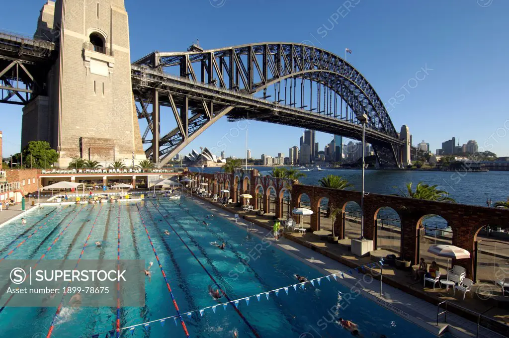 North Sydney Olympic Pool with Sydney Harbor Bridge, Sydney, New South Wales, Australia