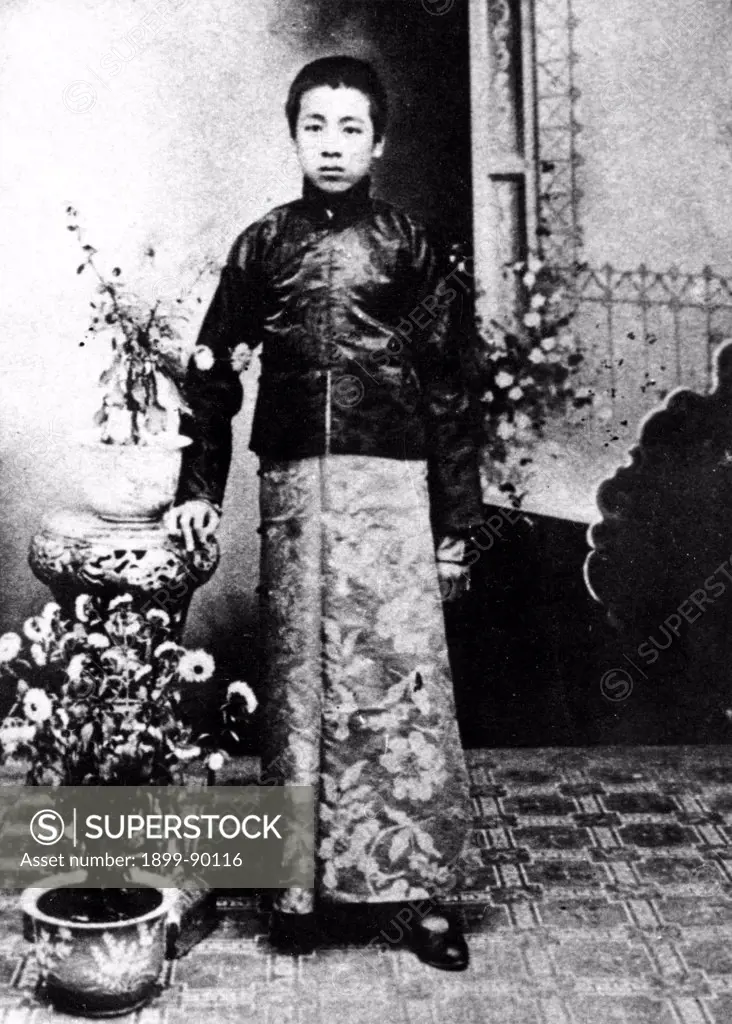 Zhou Enlai in 1912 when he studied at the Guandong Model School in Shenyang, the capital of Northeast China's Liaoning Province.