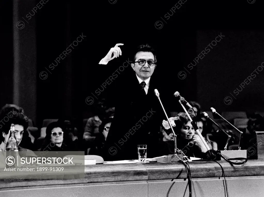 President of the Council of Ministers of the Italian Republic Giulio Andreotti giving a speech during the National Conference on Social and Economic Development of the Nation and Female Employment. Rome, 16th december 1976