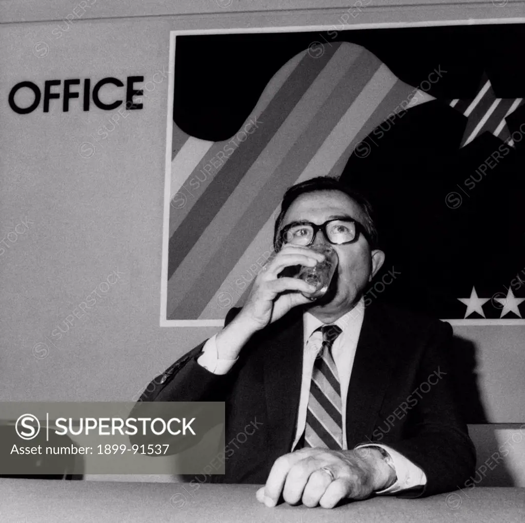 Italian Foreign Minister Giulio Andreotti drinking. 1984