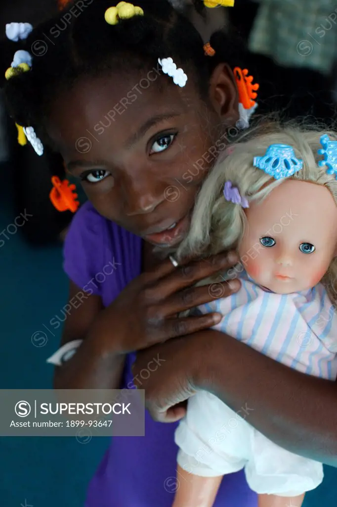 Haitian child with a cardiac malformation treated in a French hospital by Surgeons of Hope, France,10/11/2010