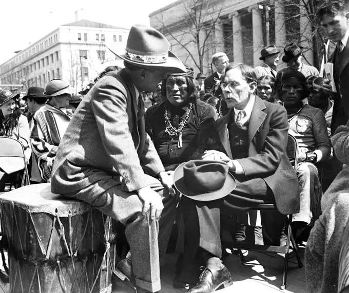 Gathering with Native Americans, Washington, D.C. / Gathering with American Indians in 1930s ca. 1936. 