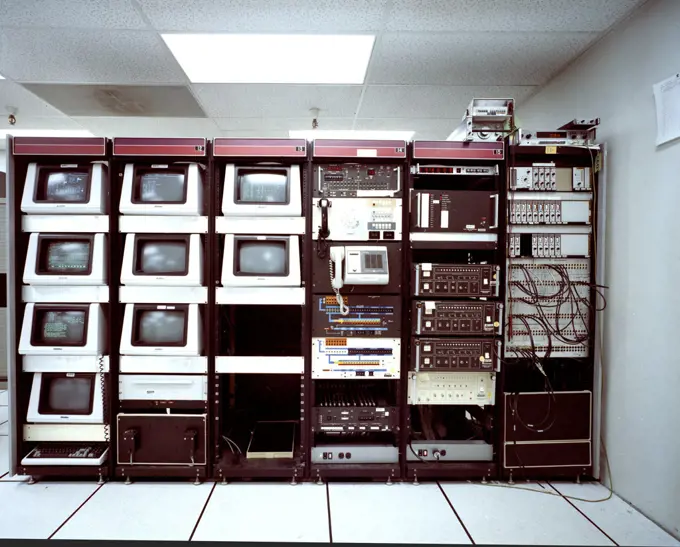 SANDIA COMPUTER ROOM 1983 computer room. 